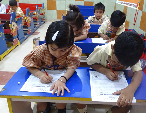 English Calligraphy Activity 