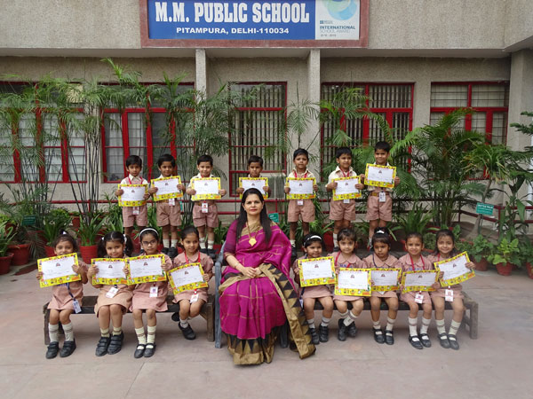 Certificate Distribution to Tiny Tots