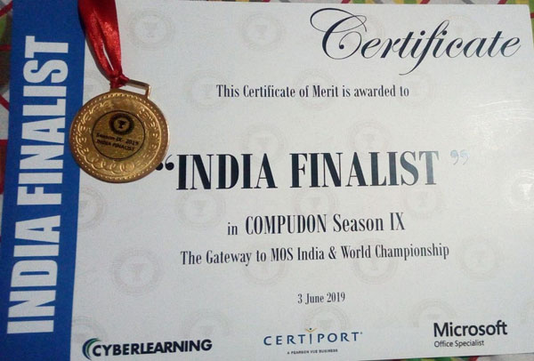Felicitation of MMPians by Microsoft