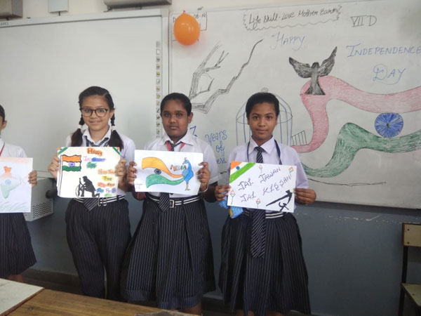 Independence Day Celebration by Middle class students