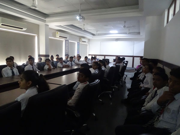 Live Streaming on “10 HAFTE, 10 BAJE, 10 MINUTES” Campaign for awareness of Dengue Control