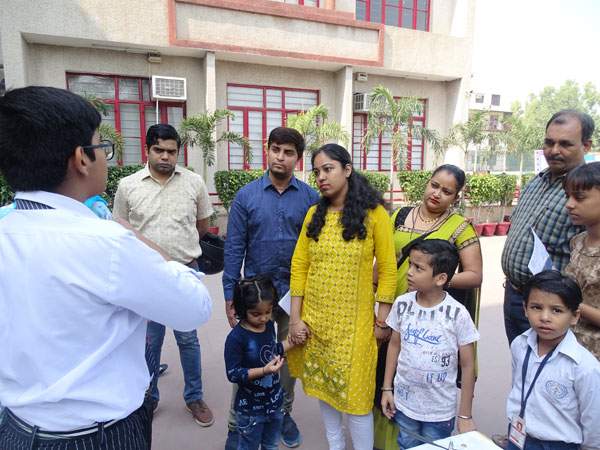 Sharing Curiosities with Community
