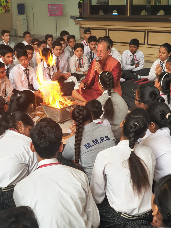 Hawan by class IX students