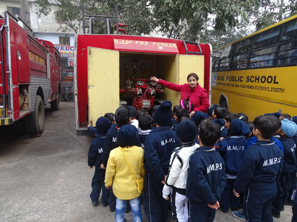 EXCURSION TO FIRE STATION