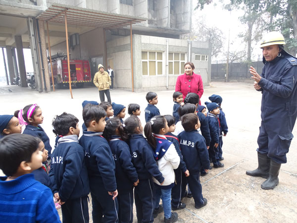 EXCURSION TO FIRE STATION