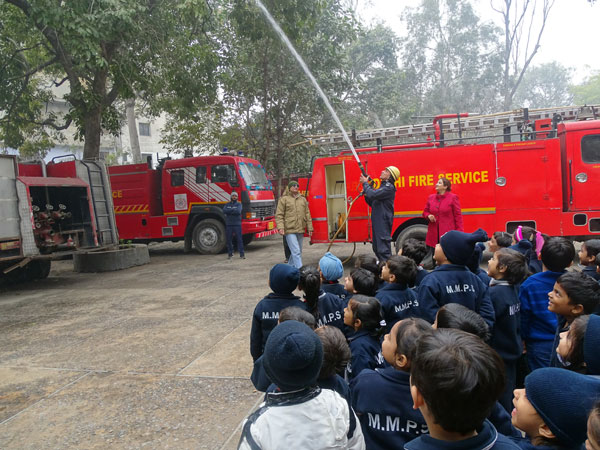 EXCURSION TO FIRE STATION