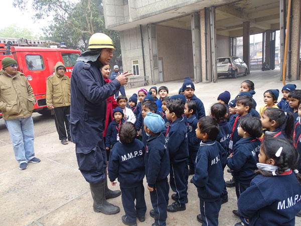 EXCURSION TO FIRE STATION