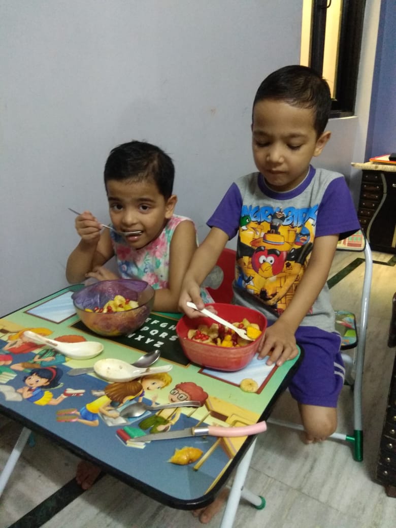 Fruit Chat Party