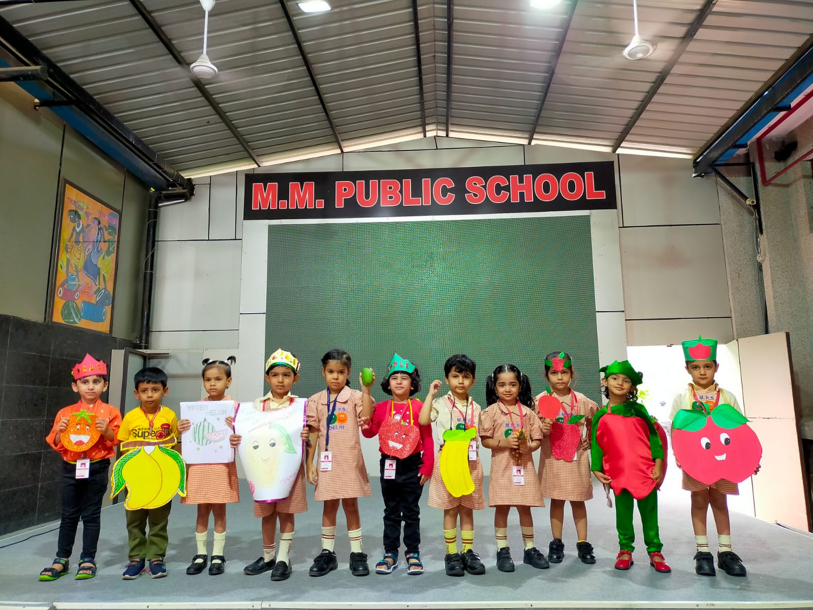SHOW AND TELL FRUITS