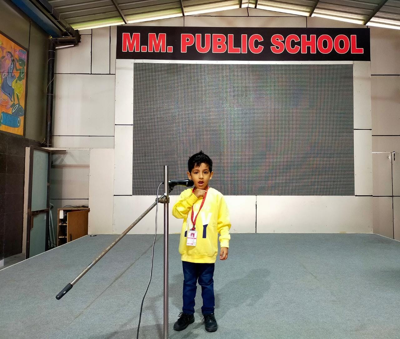 Show And Tell Hindi Recitation by pre-primary