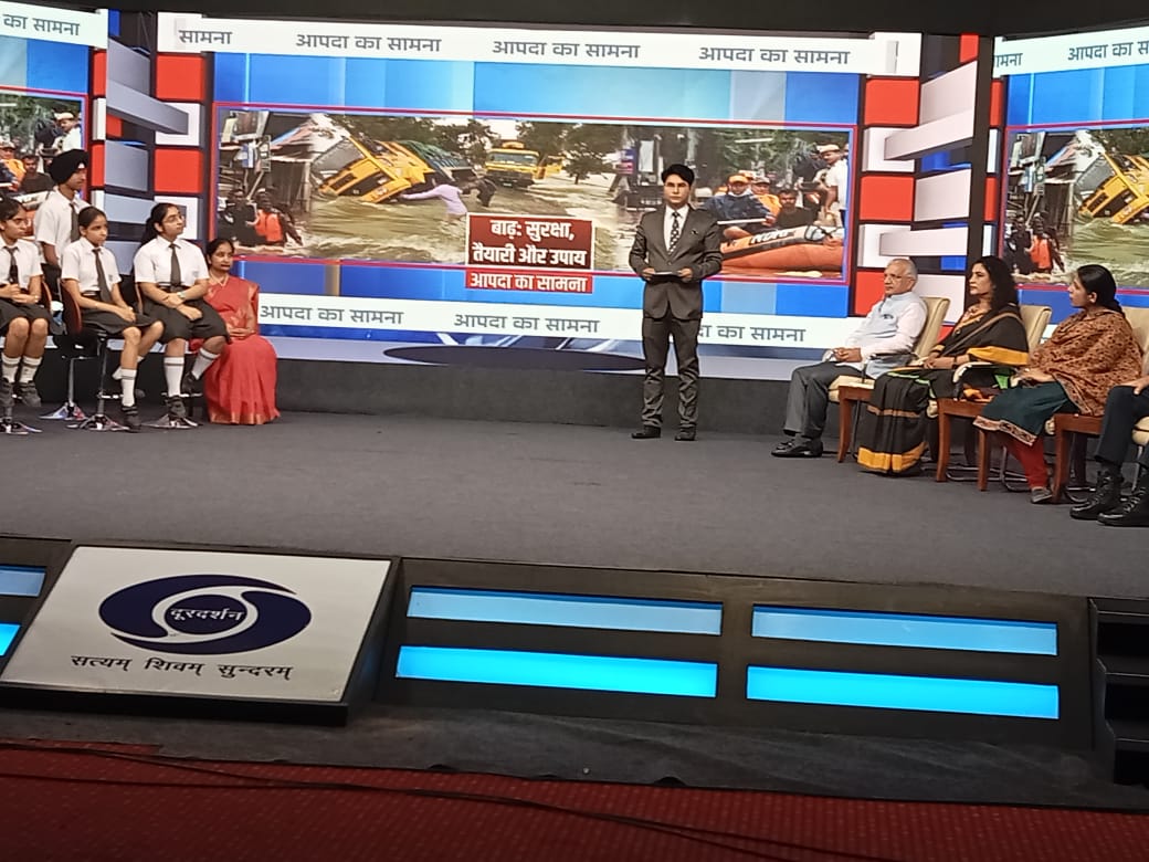 MMPians at  National Television  on  Disaster Management program 'Aapda Ka Saamna '