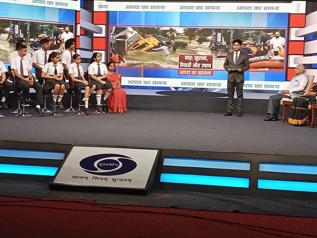 MMPians at  National Television  on  Disaster Management program 'Aapda Ka Saamna '