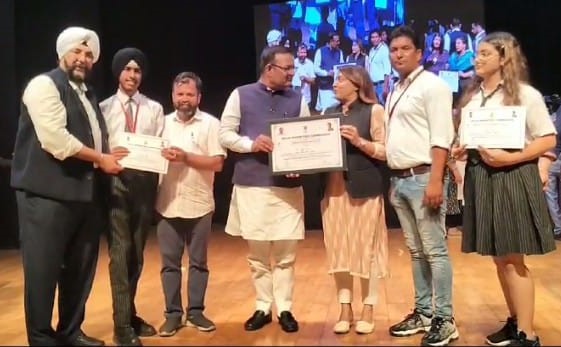 Delhi Minority Commission (DMC), Government of NCT Delhi  Honors Minority Academic Achievers