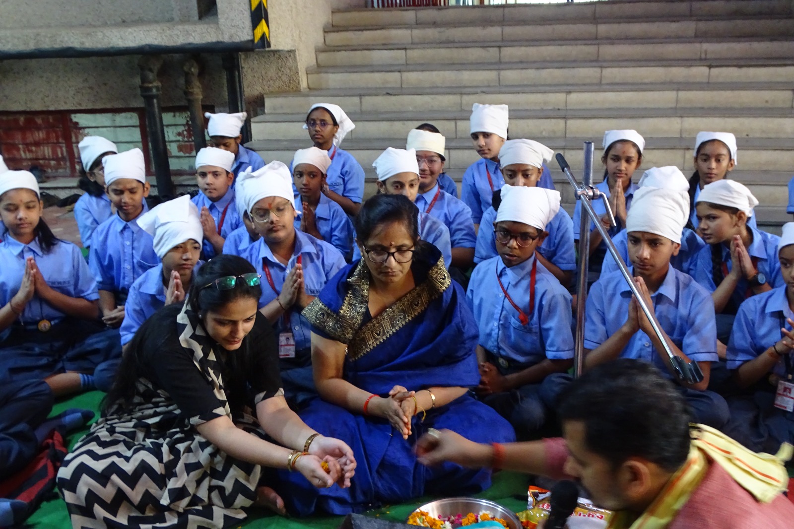  HAWAN CEREMONY: INVOKING BLESSINGS