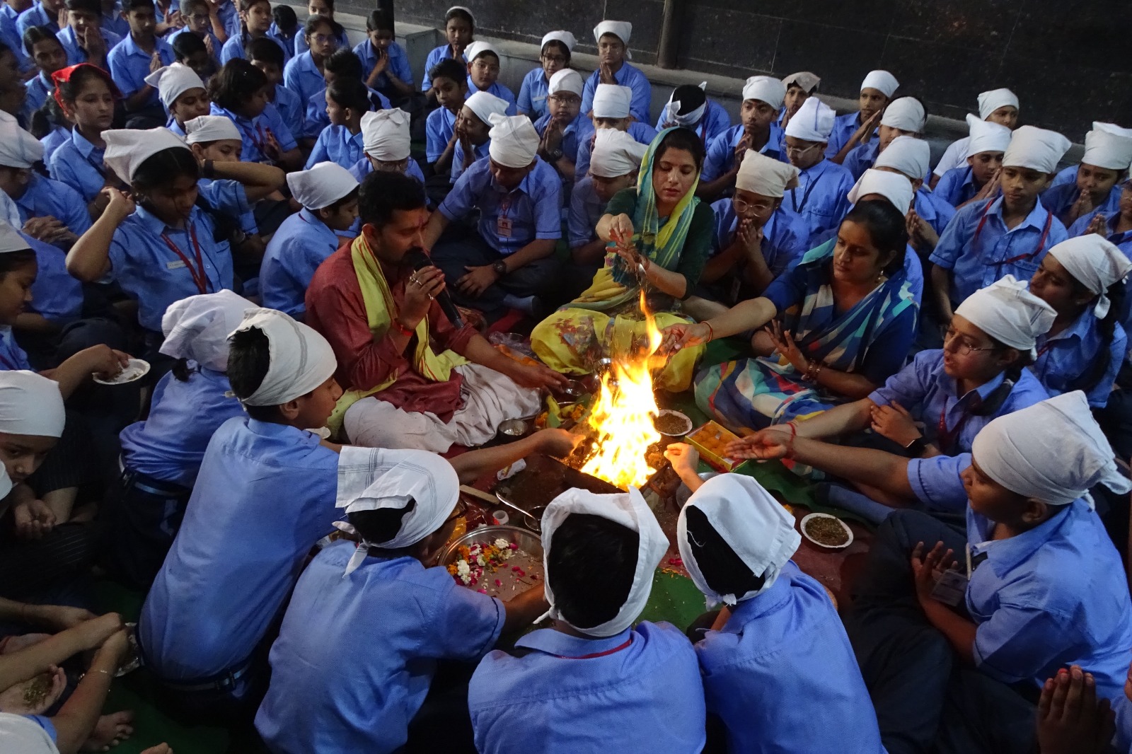  HAWAN CEREMONY: INVOKING BLESSINGS