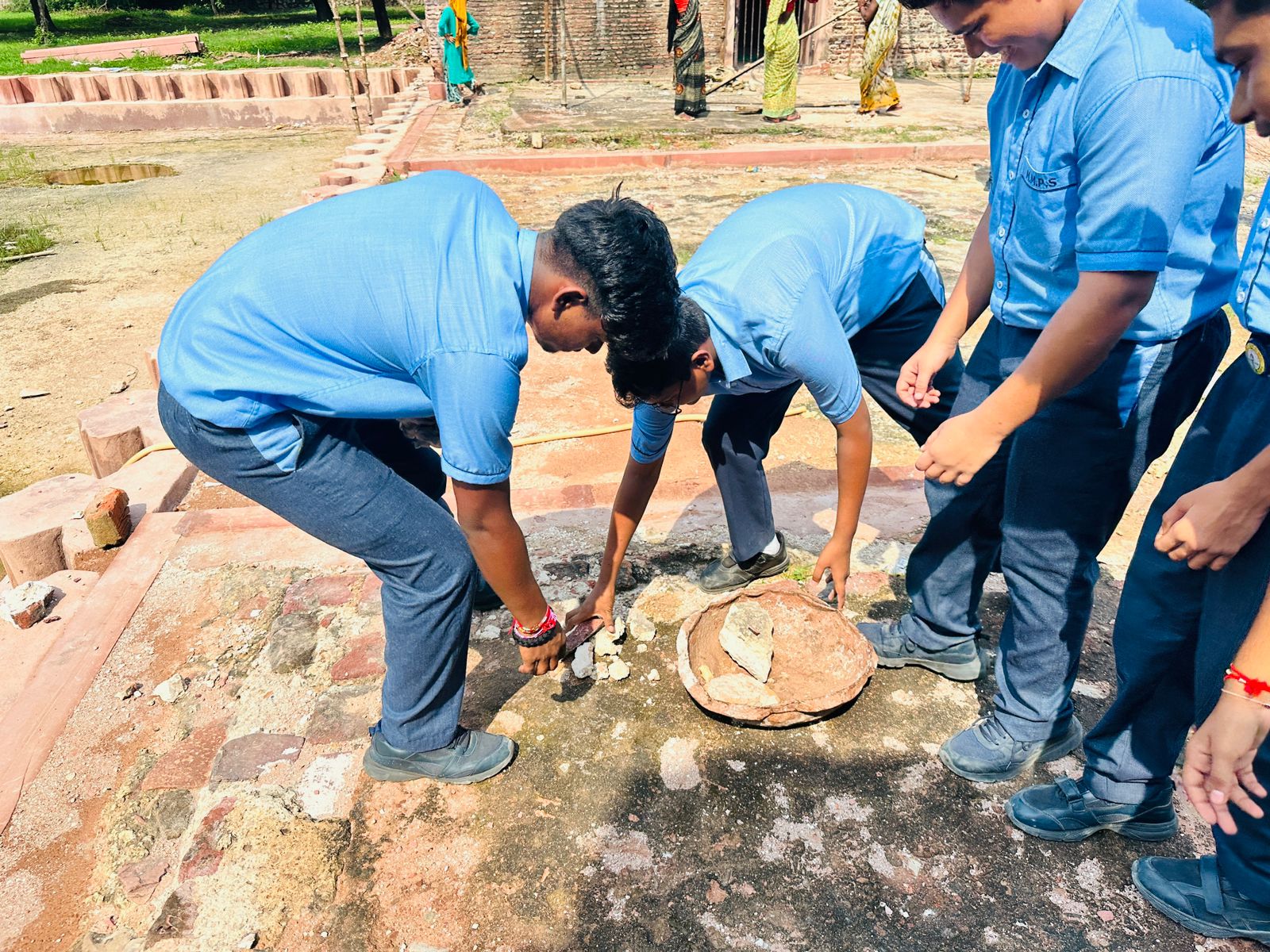 Cleanliness Drive at Sheesh Mahal by SAC club