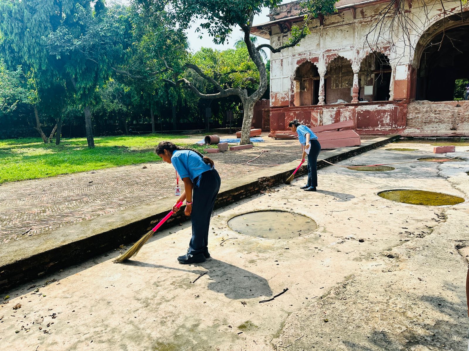 Cleanliness Drive at Sheesh Mahal by SAC club
