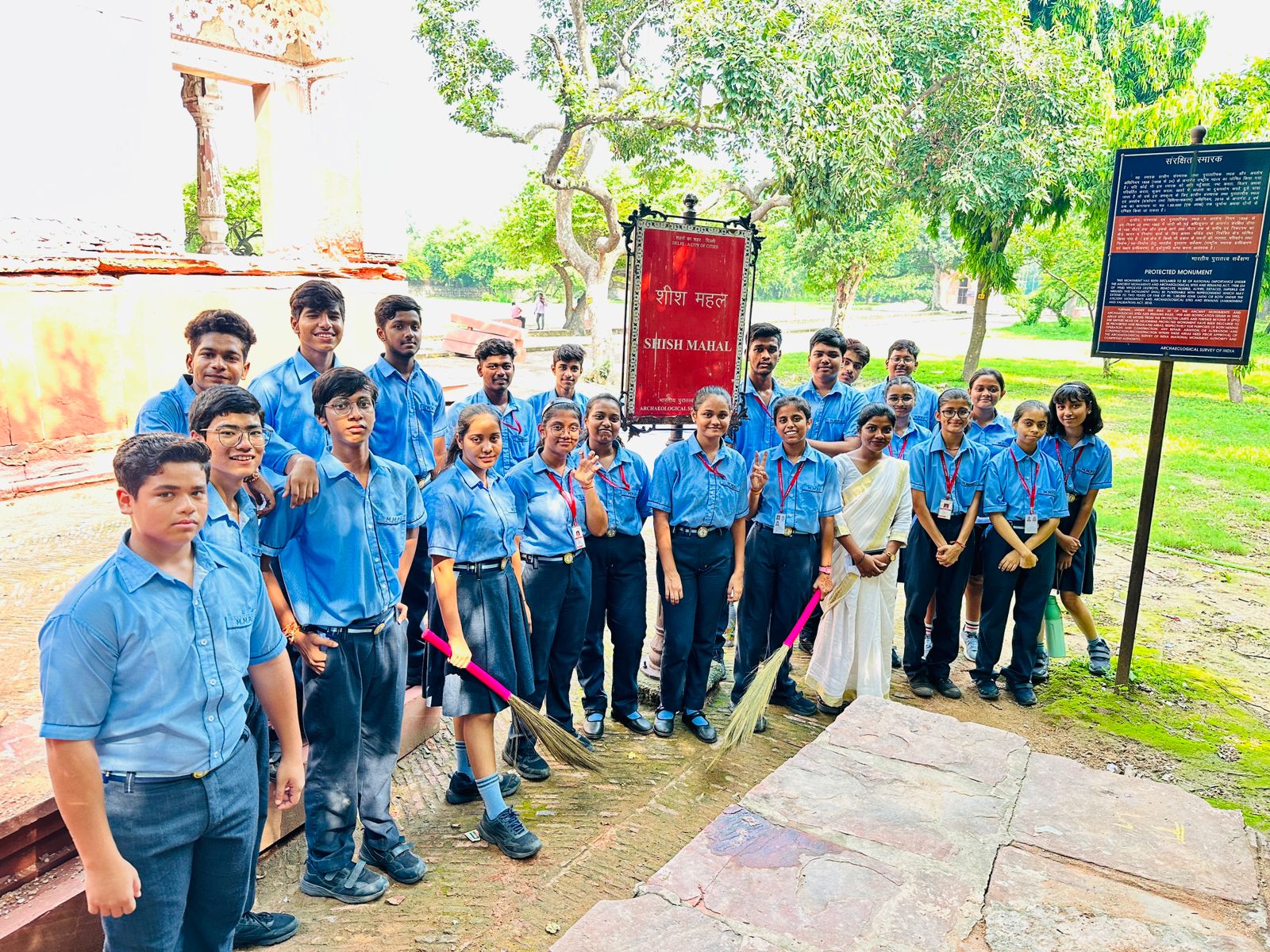 Cleanliness Drive at Sheesh Mahal by SAC club