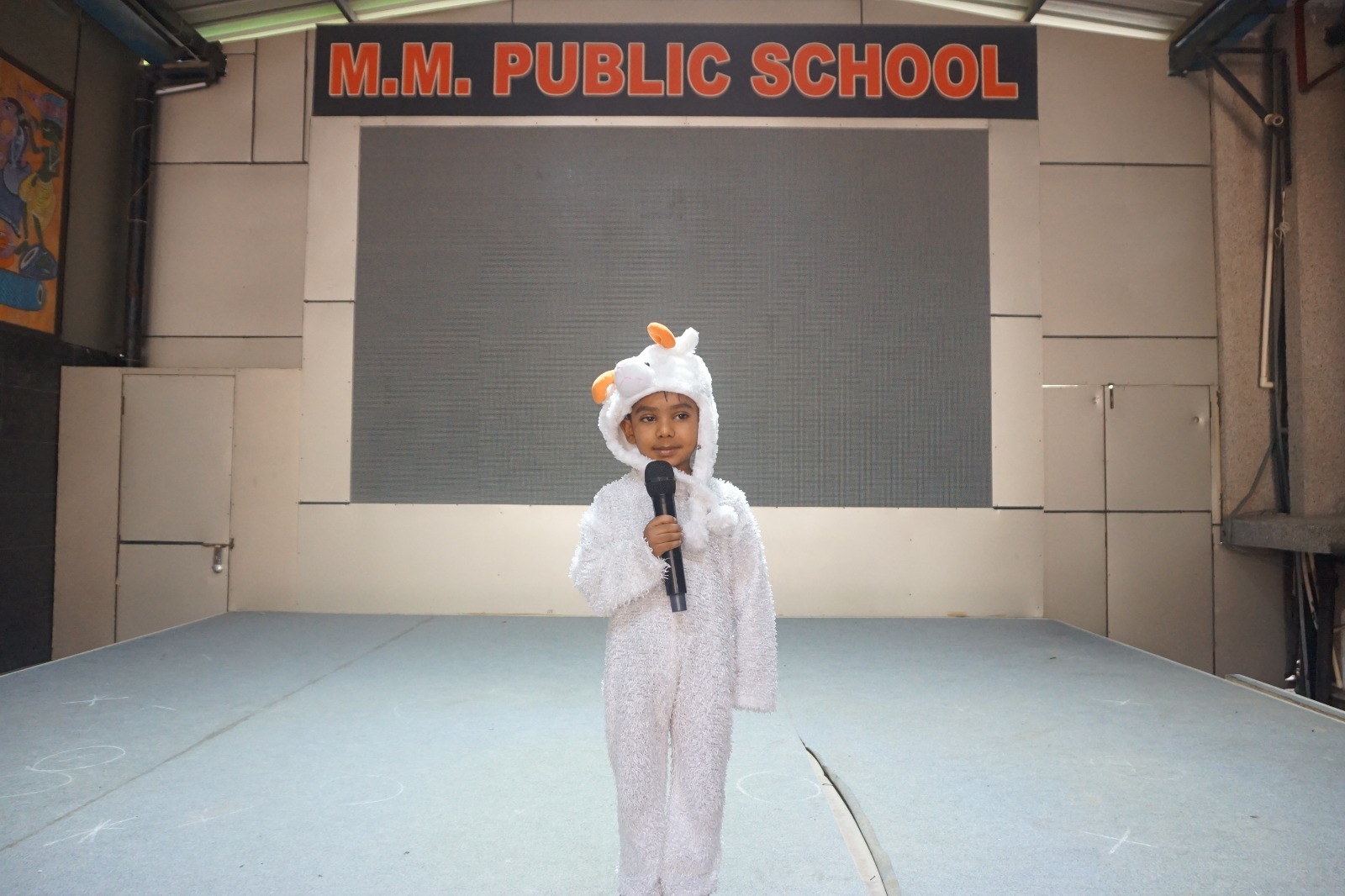 My performance Competition on the theme “Farm Animals “was conducted for the students of Grade U.K.G.