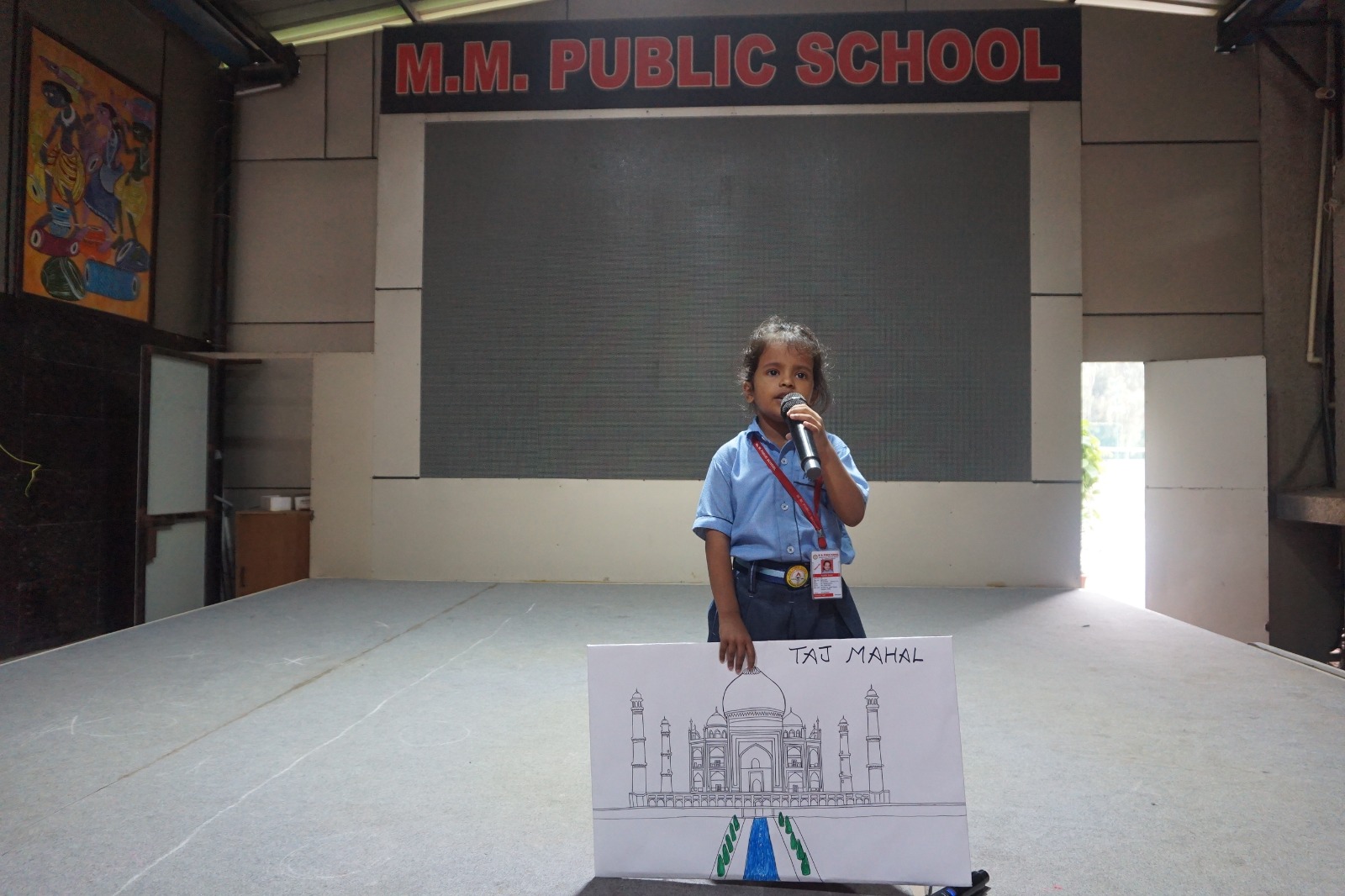 My Performance Competition on the topic “BE A TOURIST GUIDE”.