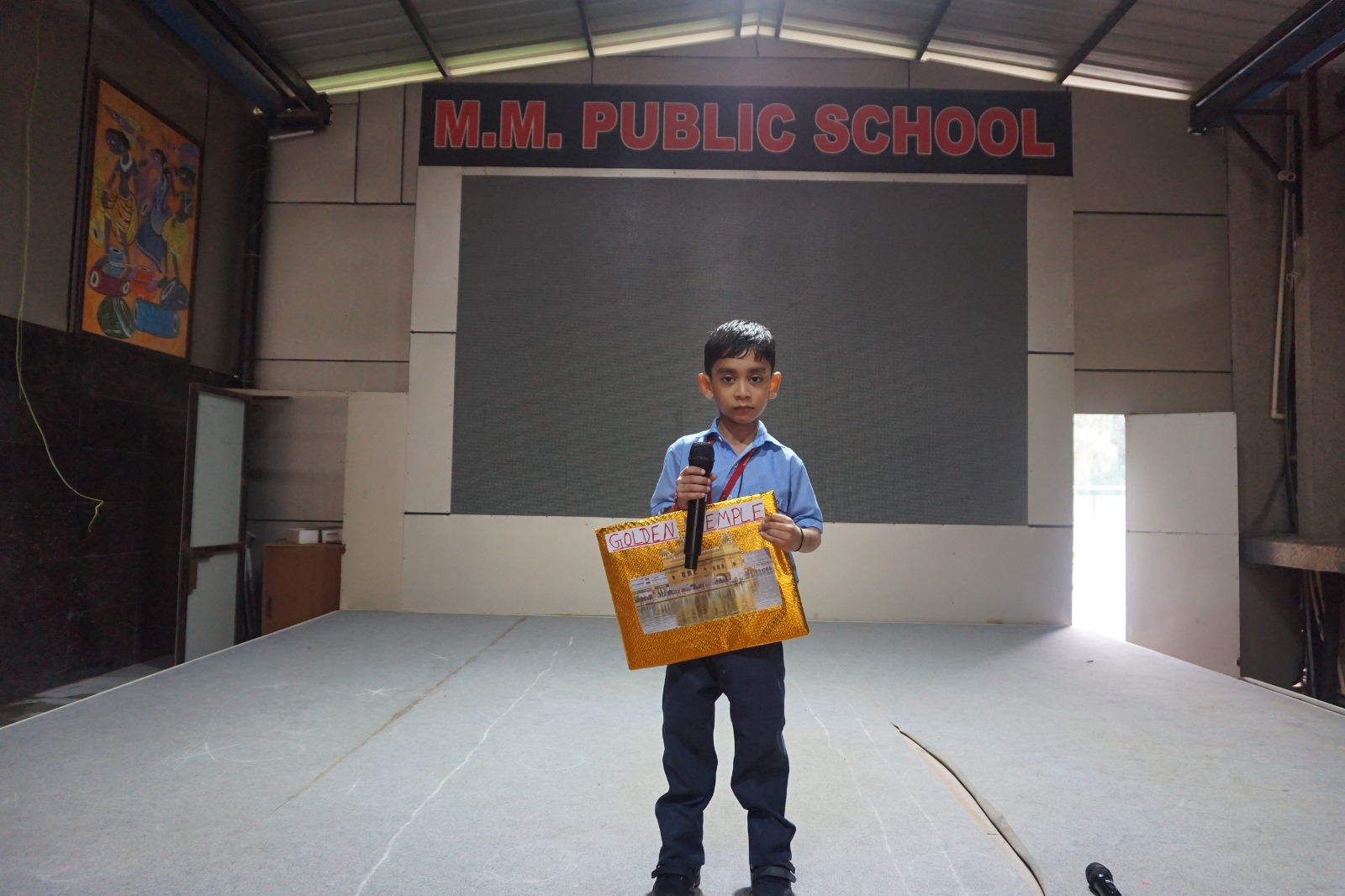 My Performance Competition on the topic “BE A TOURIST GUIDE”.