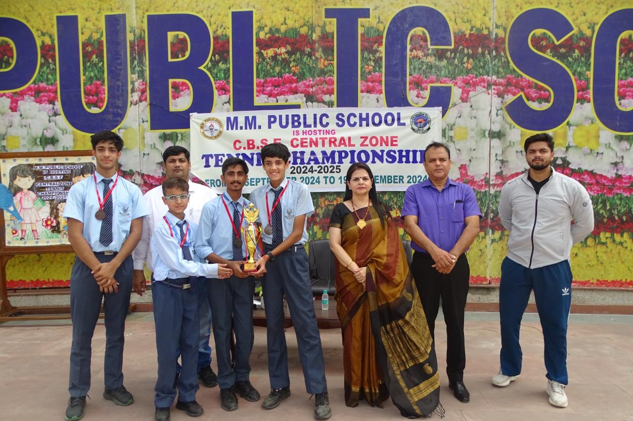 Prize distribution CEREMONY OF CBSE CENTRAL ZONE TENNIS CHAMPIONSHIP 2024-25 (DELHI REGION)
