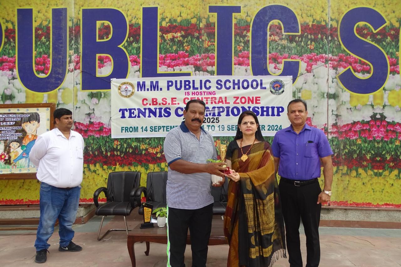 Prize distribution CEREMONY OF CBSE CENTRAL ZONE TENNIS CHAMPIONSHIP 2024-25 (DELHI REGION)