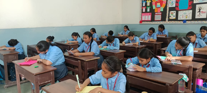 'निबंध लेखन' प्रतियोगिता