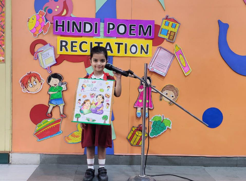 Hindi Poem Recitation by LKG Students