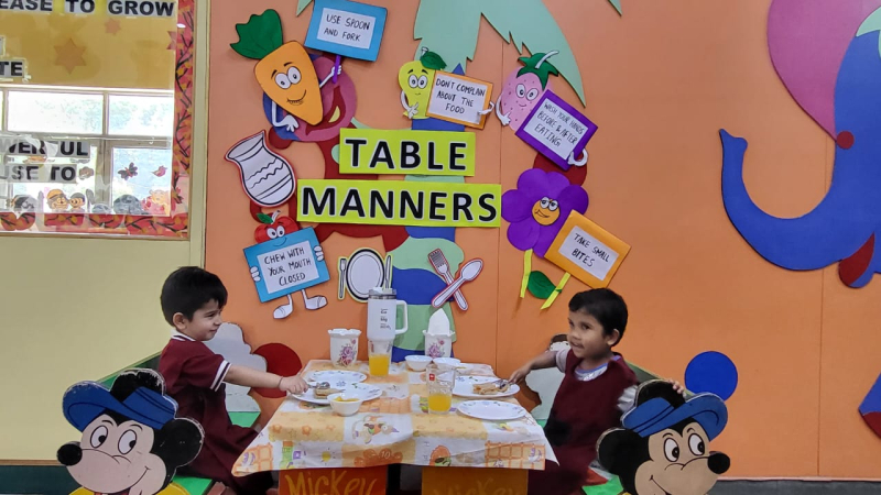 Cultivating Courtesy: Table Etiquette for Early Learners