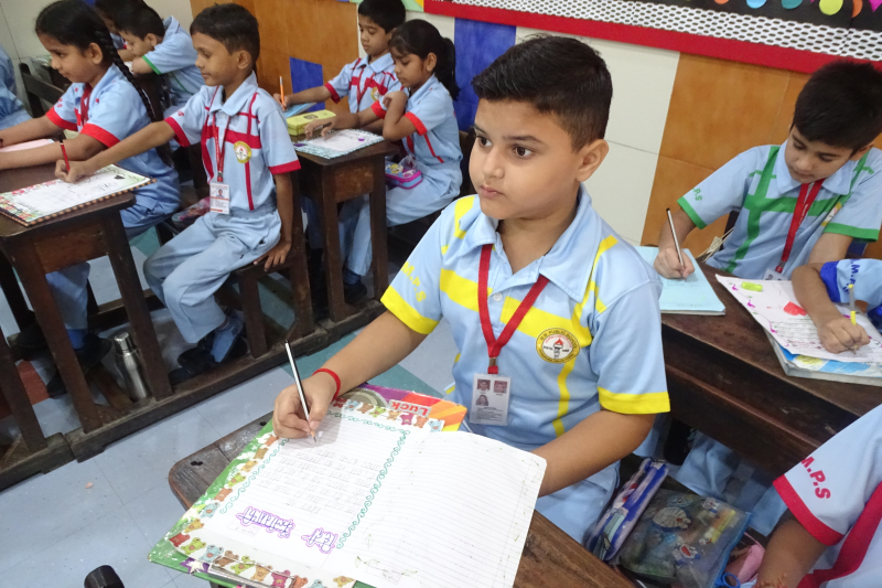 हिंदी सुलेख प्रतियोगिता