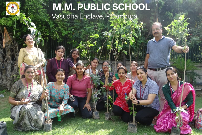 🌿 M.M. Public School Leads Plantation Drive in Rohini 🌿