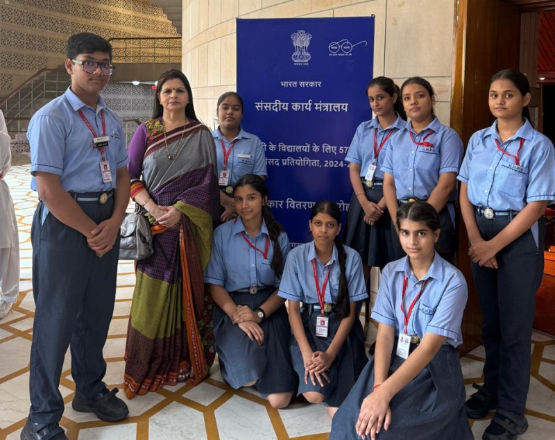 MMPS Awarded With 5th Position in 57th Youth Parliament