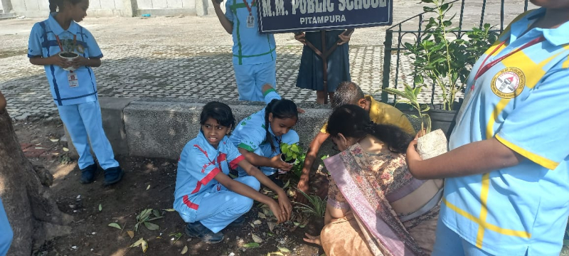 NCC Cadets Lead Swachhata Pakhwada 2025