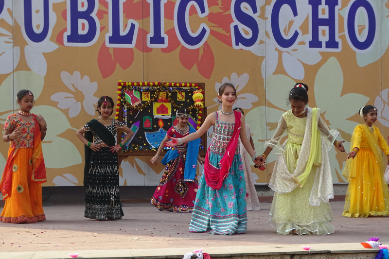 Sparkles of Joy, Not Smoke – A Cracker-Free Diwali Celebration