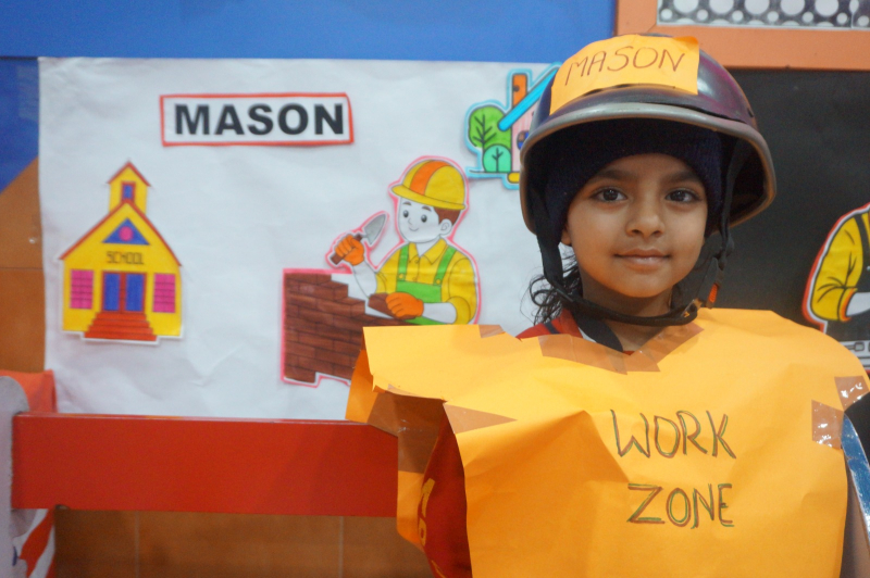 Learning to Serve: Role Play on Community Helpers