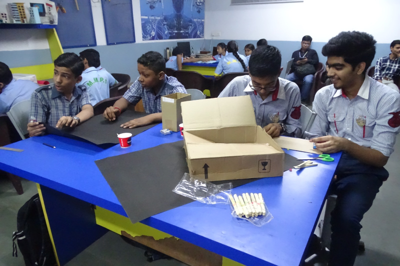 ATL Community Day – Hands-on Tinkering Session & Inter-School Quiz Competition