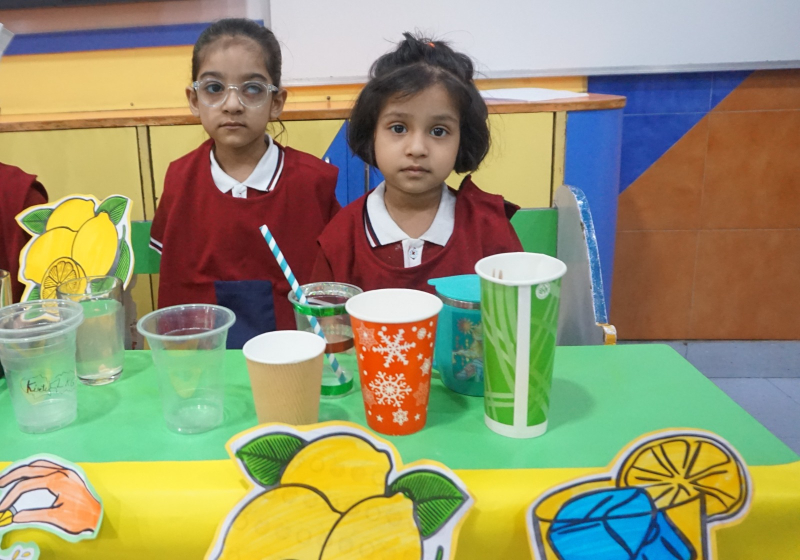 Sip, Smile, Learn and Repeat : Lemonade Party
