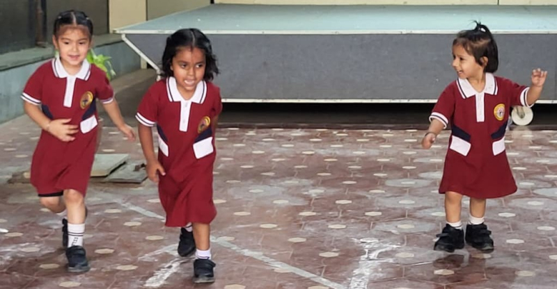 Tiny Feet, Big Dreams – Flat 20 Metre Race of Balvatika 1