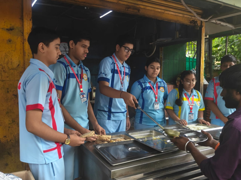 Serving Smiles: Class X Visit to Roti Bank