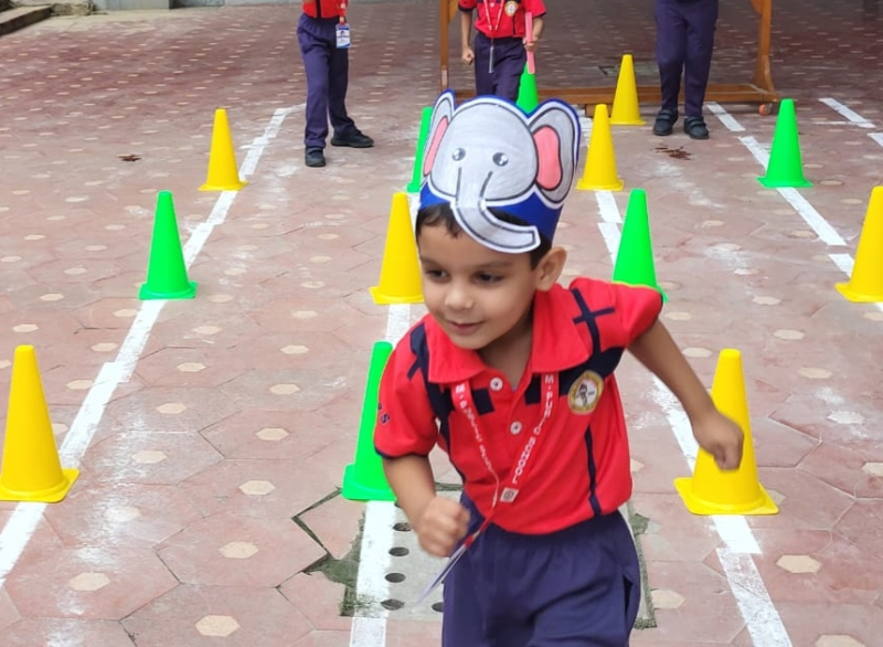 Roaring into Action: Wild Animal Relay Race