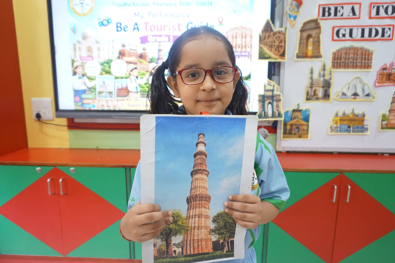 Little Tourist Guides, Big Adventures