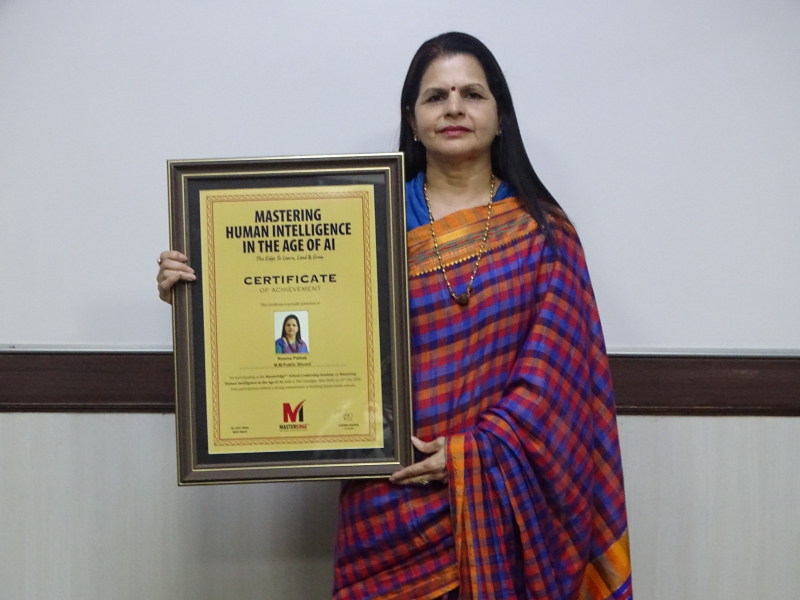 Honorable Principal Mrs. Rooma Pathak conferred with the Prestigious MasterEdge Award