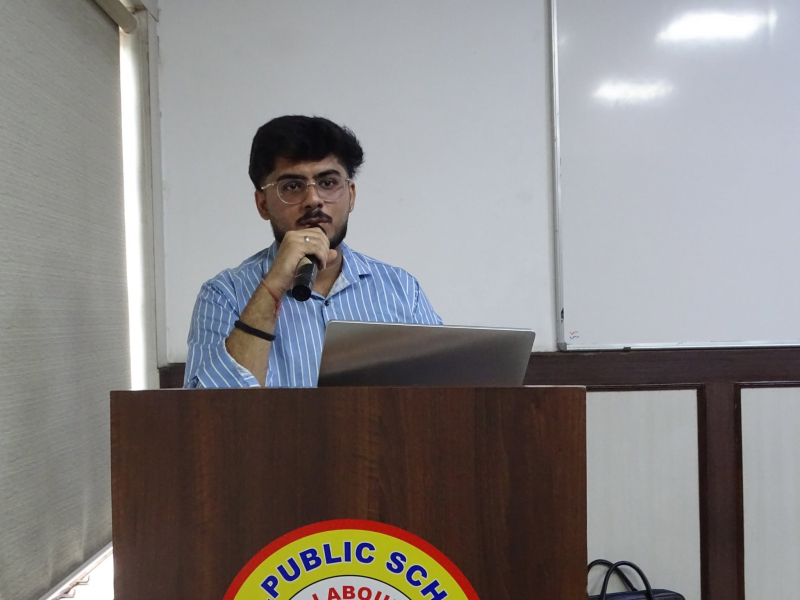 Empowering Future Innovators: Workshop on Data Analytics and Product Management