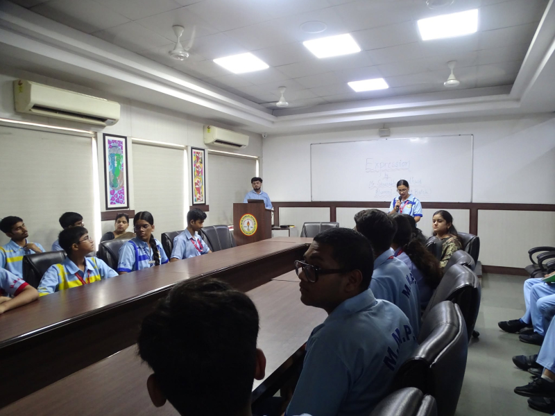 Empowering Future Innovators: Workshop on Data Analytics and Product Management