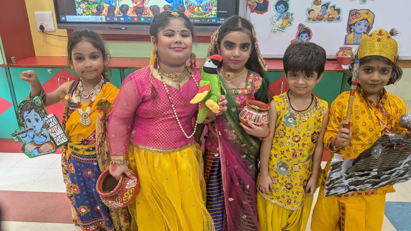 श्रीकृष्ण की मधुर लीलाओं से सजा कहानी-कथन समारोह
