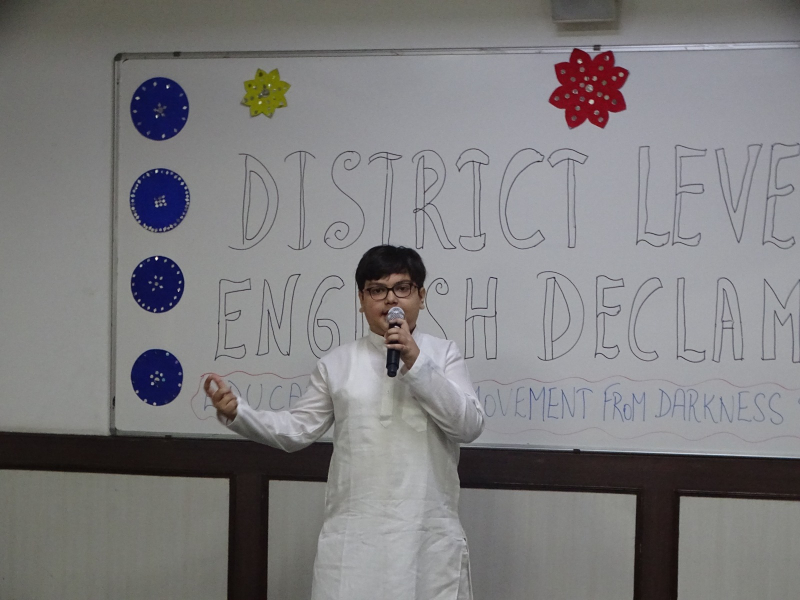 MMPS hosted District-Level English & Hindi Declamation Competition