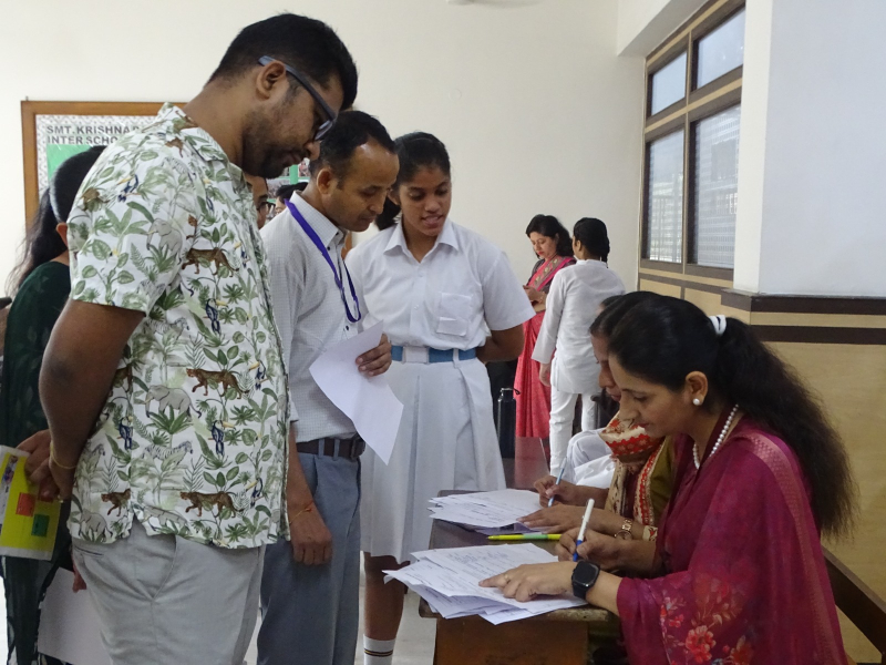 MMPS hosted District-Level English & Hindi Declamation Competition